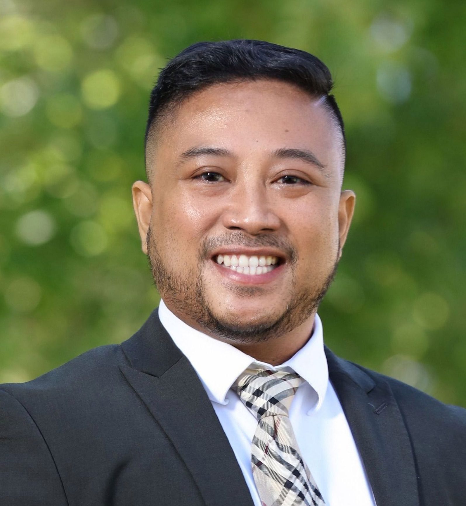 Dante Andres, BSN, RN headshot
